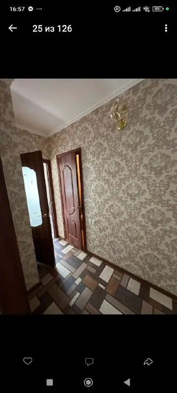 Собственник, продаю 2 комнатную квартиру, в городе харцызске. Черёмушки, верх юбилейного, 3 эт 9 эт дома. Комнаты раздельные, общая площадь 52 кв, рядом рынок, хорошая развязка. В квартире сделан качественно кап ремонт, новые стеклопакеты, радиаторы, двери, поменяна проводка, новый линолеум. Документы в порядке, прописанных нет. Цена 5 мил. Тел 7949-341-75-33.. .. 7949-416-47-57 ▪️ недвижимость большого харцызска 👈 подписаться ▪️ разместить объявление ▪️ обсудить - фотография - 7