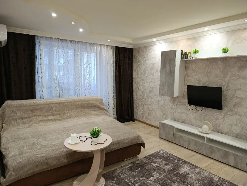 🏡посуточно 1-однокомнатная квартира от собственника. 🌇донецк днр пролетарский район, ул. Раздольная📌 ✅свежий ремонт❗️ ✅уютная квартира для вашего комфортного проживания. ✅чистота и безопасность - тщательная уборка и дезинфекция после каждого гостя. ✅полная комплектация - wi-fi, телевизор, фен, утюг, кондиционер, стиральная машина, тапочки, средства гигиены, чистые полотенца и постельное белье. 💦 🚿 вода холодная и горячая 24/7 круглосу. .. Egram. Org/img/emoji/40/f09f918d. Png')">👍удобная лоджия для курения. 🚫 квартира не сдается для вечеринок и шумных компаний. 📍при необходимости предоставление электронных чеков. 🔥заселение 24/7 ⏰заезд в 13.30. Выезд 12.00. 💰стоимость 5.500 руб/сутки + залог 5.000 рублей. ✍️предложу другие варианты 📲☎️+79498479831 ирина 📨подписаться - фотография - 1