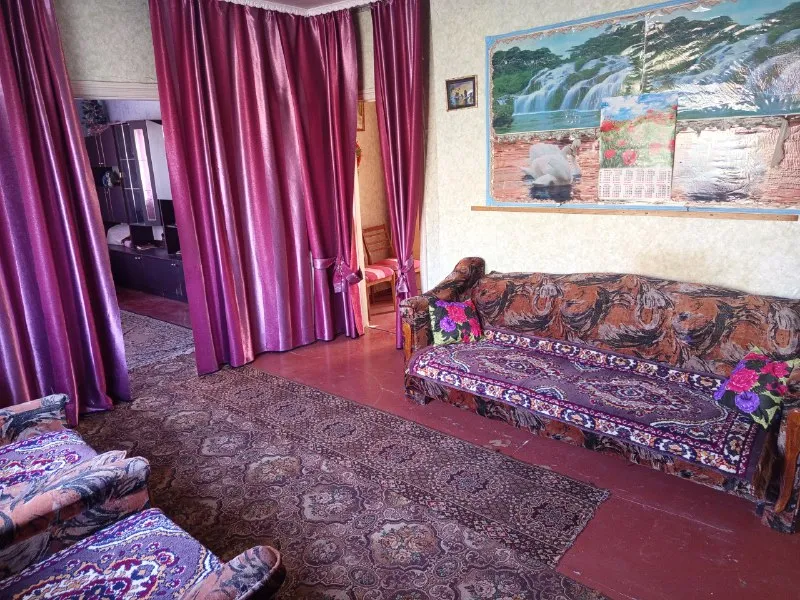 Продаётся двухэтажный газифицированный дом со всеми удобствами, во дворе гараж. Иловайск, ул тимирязева 32 +79493833954 +79496276527 +79490750421 3500000 р ▪️ недвижимость большого харцызска 👈 подписаться ▪️ разместить объявление ▪️ обсудить - фотография - 5