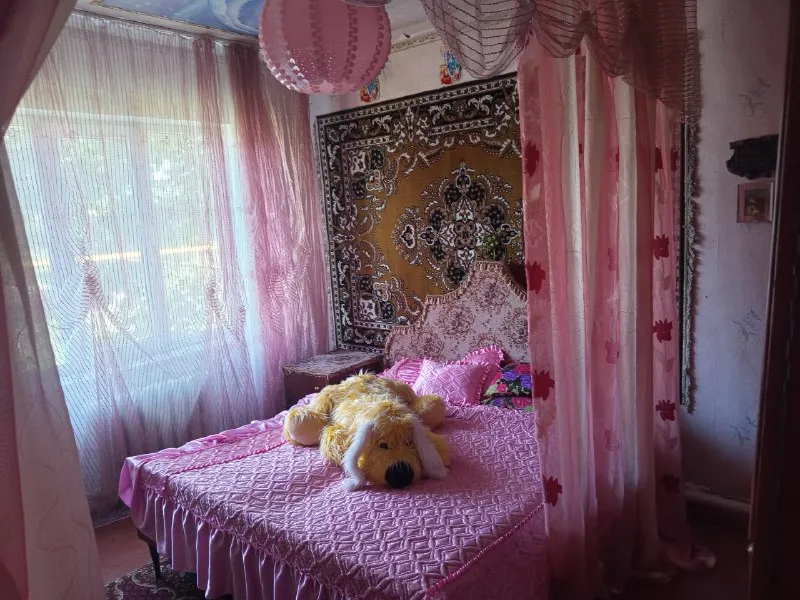 Продаётся двухэтажный газифицированный дом со всеми удобствами, во дворе гараж. Иловайск, ул тимирязева 32 +79493833954 +79496276527 +79490750421 3500000 р ▪️ недвижимость большого харцызска 👈 подписаться ▪️ разместить объявление ▪️ обсудить - фотография - 7