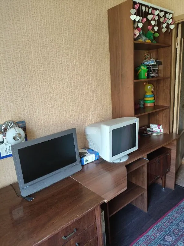 Сдам 2 ком квартиру ленинский район мариупольская развилка ул днепроздержинская 6/9 этаж окна пластиковые, машинка автомат, холодильник, микроволновая печь все необходимое в квартире есть состояние обычное 20 000₽+все коммунальные услуги +79494113097 алина @as_01vva telegram - фотография - 10