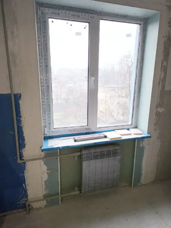 Продается 1-комнатная квартира 🌇в пролетарском районе г. Донецка! Ориентир – кондитерская-пекарня "ласуня". 📍 удобная инфраструктура: рядом магазины, школа, детский сад, парк. Во дворе – парковочные места. ✅этаж: 7 из 9 ✅общая площадь: 32 м² ✅состояние: квартира с начатым капитальным ремонтом, выполнены все черновые работы и заменены коммуникации. 🔥 ремонт делался для себя с использованием дорогих и качественных материалов: стяжка пола, новая электропроводка, современная система отопления и водопровода 👍преимущества: остались только отделочные работы, которые вы сможете выполнить по своему вкусу, создав идеальное пространство для жизни. 💰цена: 2 500 000 ₽ 🔥🔥 📑документы готовы к сделке. Звоните, договоримся о просмотре в удобное для вас время! 📲☎️+7(949)400-87-03 (telegram) ольга, центр недвижимости "мир" подписаться  |  дать объявление - фотография - 6