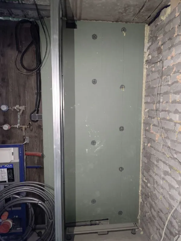 Продается 1-комнатная квартира 🌇в пролетарском районе г. Донецка! Ориентир – кондитерская-пекарня "ласуня". 📍 удобная инфраструктура: рядом магазины, школа, детский сад, парк. Во дворе – парковочные места. ✅этаж: 7 из 9 ✅общая площадь: 32 м² ✅состояние: квартира с начатым капитальным ремонтом, выполнены все черновые работы и заменены коммуникации. 🔥 ремонт делался для себя с использованием дорогих и качественных материалов: стяжка пола, новая электропроводка, современная система отопления и водопровода 👍преимущества: остались только отделочные работы, которые вы сможете выполнить по своему вкусу, создав идеальное пространство для жизни. 💰цена: 2 500 000 ₽ 🔥🔥 📑документы готовы к сделке. Звоните, договоримся о просмотре в удобное для вас время! 📲☎️+7(949)400-87-03 (telegram) ольга, центр недвижимости "мир" подписаться  |  дать объявление - фотография - 8