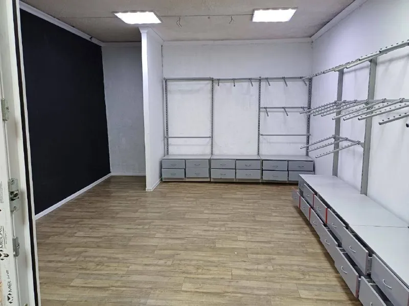 Сдаётся коммерческое помещение в центре мариуполя! 🌇город мариуполь центр города — проспект ленина📌 📐 площадь: 25 м² 🏢 2 этаж (над продуктовым магазином) 🔌 все необходимые коммуникации подключены ✅помещение светлое и удобное для работы. ✅отлично подойдёт для бизнеса в сфере услуг или торговли. 💼 подойдёт под: • магазин одежды / обуви • косметику и парфюмерию • аксессуары • зоотовары • товары для дома • спорттовары • подарки и т. .. Mg/emoji/40/e2988e. Png')">☎️ звоните: +7 (949) 835-76-48 📩 telegram: +7 (949) 714-34-58 🛫подписаться  |  дать объявление 📲наш max - фотография - 1