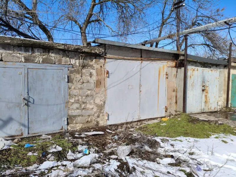 ‼️ внимание‼️ цена снижена харцызск центр уникальное предложение ‼️ таких предложений нет в городе ‼️ продам 2х комнатную квартиру+гараж во дворе+подсобное помещение с подвалом ‼️ ✅ -г. Харцызск ✅ -ул. Вокзальная д35 ✅- сталинка ✅- 3й эт 3/дома ✅- s, 42м. Кв ✅ продам квартиру с гаражом - фотография - 10