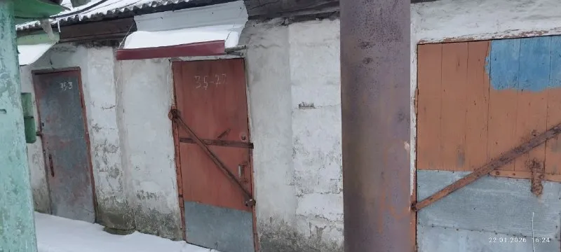 ‼️ внимание‼️ цена снижена харцызск центр уникальное предложение ‼️ таких предложений нет в городе ‼️ продам 2х комнатную квартиру+гараж во дворе+подсобное помещение с подвалом ‼️ ✅ -г. Харцызск ✅ -ул. Вокзальная д35 ✅- сталинка ✅- 3й эт 3/дома ✅- s, 42м. Кв ✅ продам квартиру с гаражом - фотография - 9