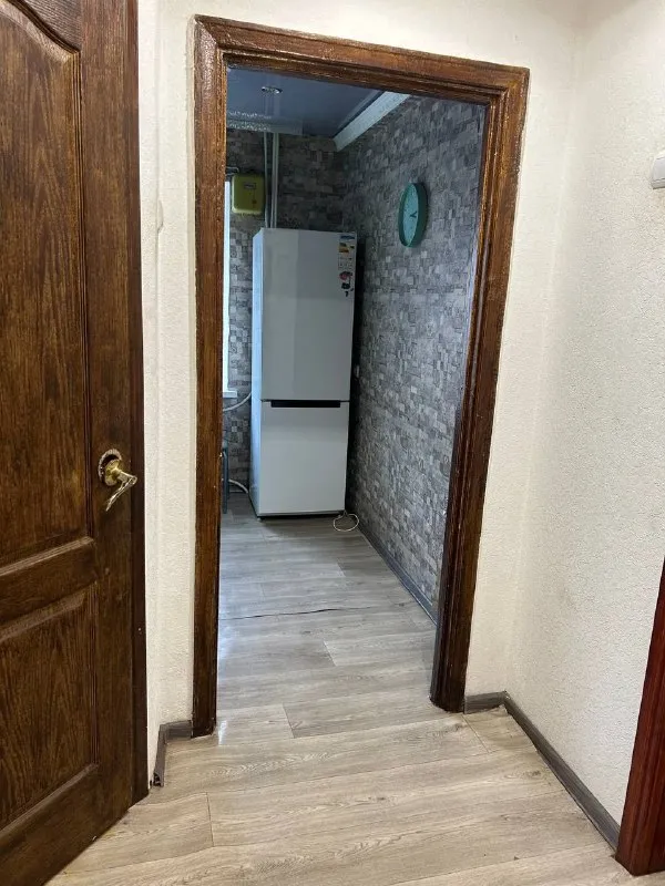 🏡продаётся 1-однокомнатная квартира 🌇город: енакиево днр 🗺квартира находится в самом центре города • этажность–3/5 жилого дома • сделан хороший ремонт, заезжай и живи • в шаговой доступности: рынок, магазины, больница, кафе и остановки общественного транспорта • так же рядам находятся садик, школа 🔥продажа от собственника 💴цена: 1🍋800.000 рублей ☎️+7(949) 485-47-35 ☎️+7(949) 493-05-04 📨подписаться - фотография - 1