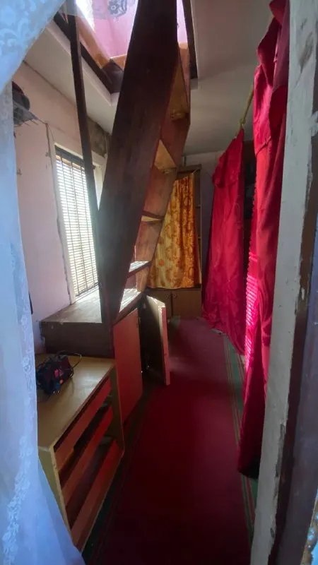 Продам дачу в закрытом обществе. 6 соток земли, полив 2 раза в неделю. Территория охраняется. До водохранилища 500м, на территории общества есть свой ставок, можно купаться. Ориентировочно харцызск. Цена 350.000т +79494559272 - фотография - 6