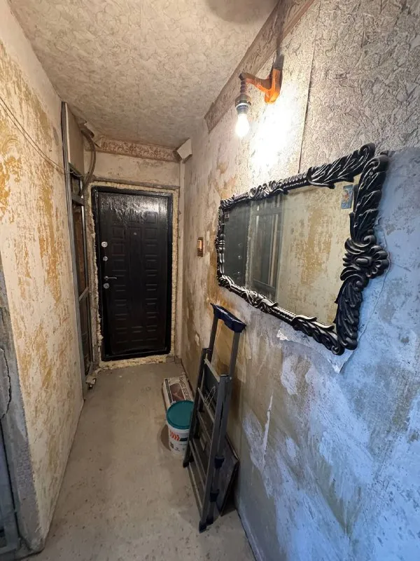 Продам 2-х комнатную квартиру 🌇харцызск, м-н металлургов📌 ✅общая площадь 45кв. М, 2 этаж 5 этажного дома, не угловая. ✅окна пластиковые, балконный блок дерево, застеклен. ✅коммуникации заменены. 👍хорошее расположение : школа, детский сад, рынок, супермаркеты. 💰цена 2 000 000 ₽ торг 📲☎️+79493418412 лилия ан терем 🛫подписаться  |  дать объявление 📲наш max - фотография - 1