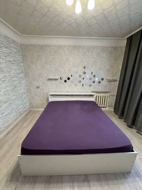 Продам 2-х комнатную квартиру ! 🌇харцызск, центр. Ул. Сергея лазо. 📌 ✅общая площадь 48.4 кв. М, 1 этаж 2 этажного дома. ✅комнаты раздельные, состояние жилое, есть кладовая. ✅окна пластиковые, стоят решетки. 📑документы готовы, прописанных нет. 👍хорошее расположение : школа, детский сад, магазины, рынок, автовокзал. 💰цена 3 200 000 ₽ 📲☎️+79493418412 лилия ан терем 🛫подписаться  |  дать объявление 📲наш max - фотография - 2