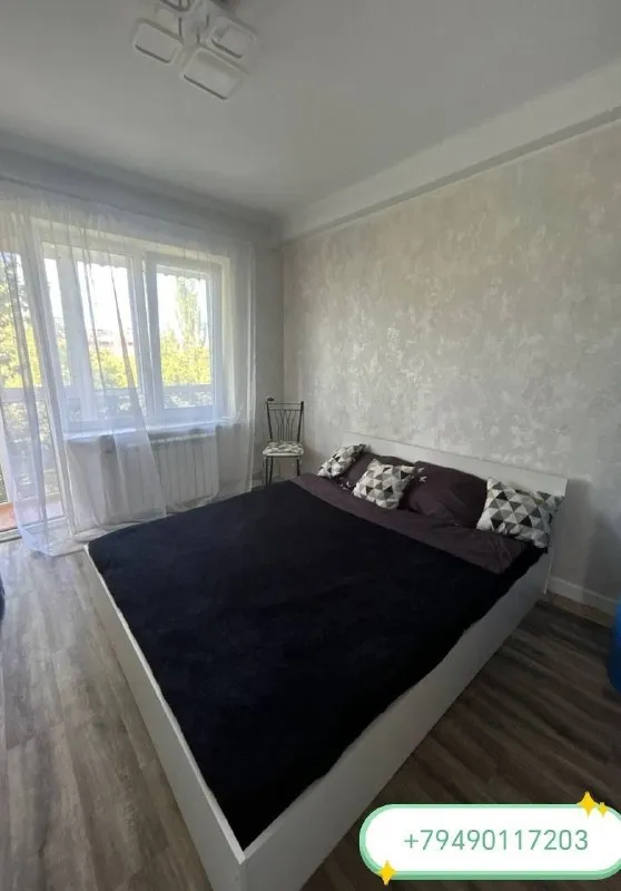 Сдается в аренду посуточно двухкомнатная квартира 🌇донецк, в центре города возле набережной, ворошиловский район📍 💦вода круглосуточно горячая и холодная! (водонакопительный бак) 📌в пешей доступности любой транспорт (трамвай, троллейбус, маршрутки), во дворе бесплатная парковка для вашего автомобиля, рядом школы и детский сад, рестораны и кафе, магазины ✅в квартире имеется всё для комфортного проживания (сушилка для белья, фен, водонагреватель, микроволновая печь, плита, стиральная машина, электро чайник, средства гигиены(шампунь, бальзам, гель для душа, одноразовые щетка и паста зубные, жидкое мыло, спрей для волос), полотенца и постельное белье, кондиционер, новая посуда, холодильник, утюг и гладильная доска, два двухспальных места(в одной комнате двухспальная крова. .. Kground-image:url('//telegram. Org/img/emoji/40/f09f93b2.png')">📲☎️+79490117203 +7телеком 📲тг @anjelikarieltor связь плохая очень если не дозвонились, пишите в telegram✅ под тем же номером подписаться | 📩дать объявление 📲наш max - фотография - 2