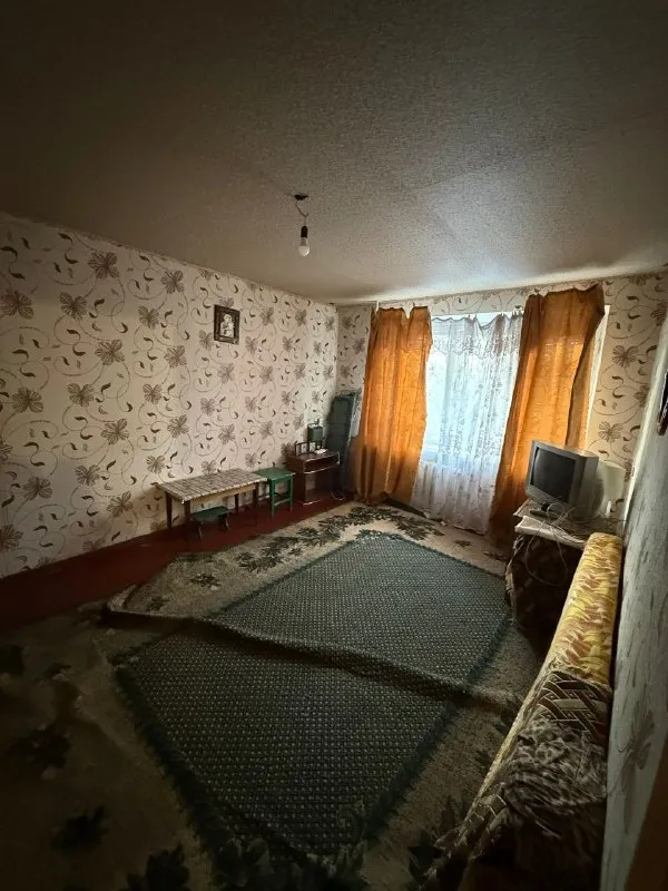 🏡продаётся 2-двухкомнатная квартира 🌇город: горловка днр 🏙️район: никитский 🗺улица промышленная • этажность–1/5 жилого дома • общая площадь–49.2 м2 • квартира не угловая • комнаты санузел раздельные 💴собственник 💴цена: 1🍋000.000 рублей ☎️+7(949) 360-38-22 татьяна 📨подписаться - фотография - 2