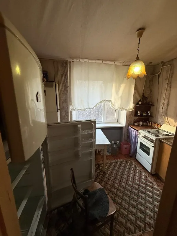 🏡продаётся 2-двухкомнатная квартира 🌇город: горловка днр 🏙️район: никитский 🗺улица промышленная • этажность–1/5 жилого дома • общая площадь–49.2 м2 • квартира не угловая • комнаты санузел раздельные 💴собственник 💴цена: 1🍋000.000 рублей ☎️+7(949) 360-38-22 татьяна 📨подписаться - фотография - 5