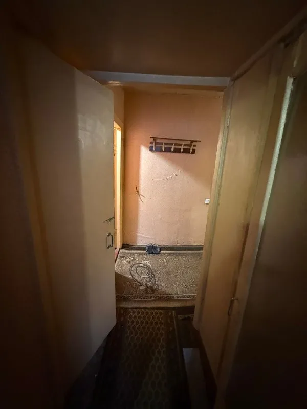 🏡продаётся 2-двухкомнатная квартира 🌇город: горловка днр 🏙️район: никитский 🗺улица промышленная • этажность–1/5 жилого дома • общая площадь–49.2 м2 • квартира не угловая • комнаты санузел раздельные 💴собственник 💴цена: 1🍋000.000 рублей ☎️+7(949) 360-38-22 татьяна 📨подписаться - фотография - 7