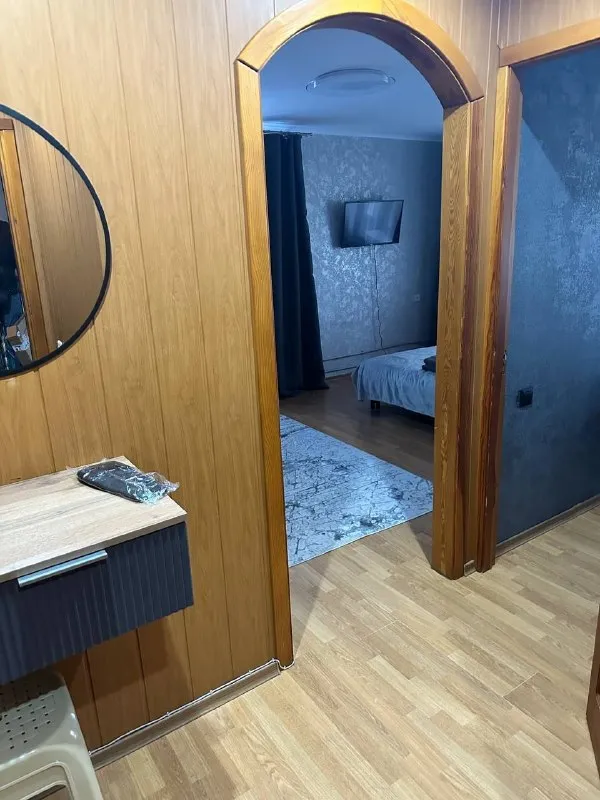 Посуточно 1-комнатная квартира  🌇по адресу: ул. Артёма, недалеко от трц «донецк-сити», «адачи». 📌 📍рядом находятся магазины, аптеки, остановка общественного транспорта рядом с домом. 🛠️ квартира только после ремонта. Всё новое и свежее. 💦  стоит накопитель воды, дополнительные баки и бойлер. Вода холодная и горячая круглосуточно💦 🔹предоставляю чистое постельное белье, махровые полотенца. В квартире имеется все необходимое для проживания: холодильник, стиральная машинка, микроволновая печь, фен, электрический чайник, утюг, гладильная доска, телевизор, wi-fi, набор необходимой посуды, бокалы. 🛁также предоставляю индивидуальный набор ( мыло/ гель для. .. Url('//telegram. Org/img/emoji/40/e2988e. Png')">☎+7-985-870-22-34 (telegram, max, whatsapp); ✈️telegram: @anastasiya8713 📲max: https://max. Ru/u/f9lhodd0coktjxi6ckbzb_n5bwbfposqejjrm0_x6jkqul_ylpty5bc7qos подписаться  |  📩дать объявление 📲наш max - фотография - 1