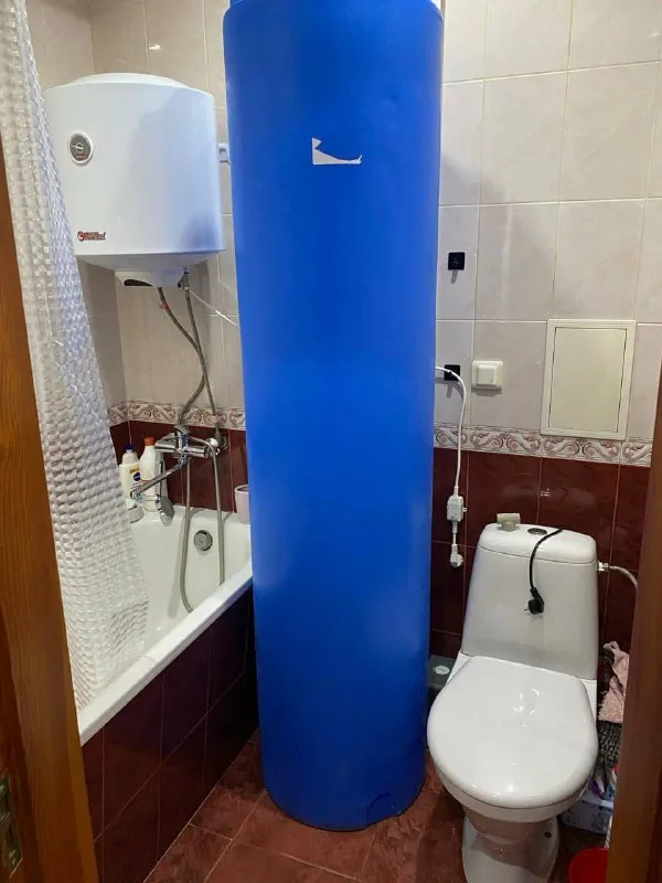 Посуточно 1-комнатная квартира  🌇по адресу: ул. Артёма, недалеко от трц «донецк-сити», «адачи». 📌 📍рядом находятся магазины, аптеки, остановка общественного транспорта рядом с домом. 🛠️ квартира только после ремонта. Всё новое и свежее. 💦  стоит накопитель воды, дополнительные баки и бойлер. Вода холодная и горячая круглосуточно💦 🔹предоставляю чистое постельное белье, махровые полотенца. В квартире имеется все необходимое для проживания: холодильник, стиральная машинка, микроволновая печь, фен, электрический чайник, утюг, гладильная доска, телевизор, wi-fi, набор необходимой посуды, бокалы. 🛁также предоставляю индивидуальный набор ( мыло/ гель для. .. Url('//telegram. Org/img/emoji/40/e2988e. Png')">☎+7-985-870-22-34 (telegram, max, whatsapp); ✈️telegram: @anastasiya8713 📲max: https://max. Ru/u/f9lhodd0coktjxi6ckbzb_n5bwbfposqejjrm0_x6jkqul_ylpty5bc7qos подписаться  |  📩дать объявление 📲наш max - фотография - 5