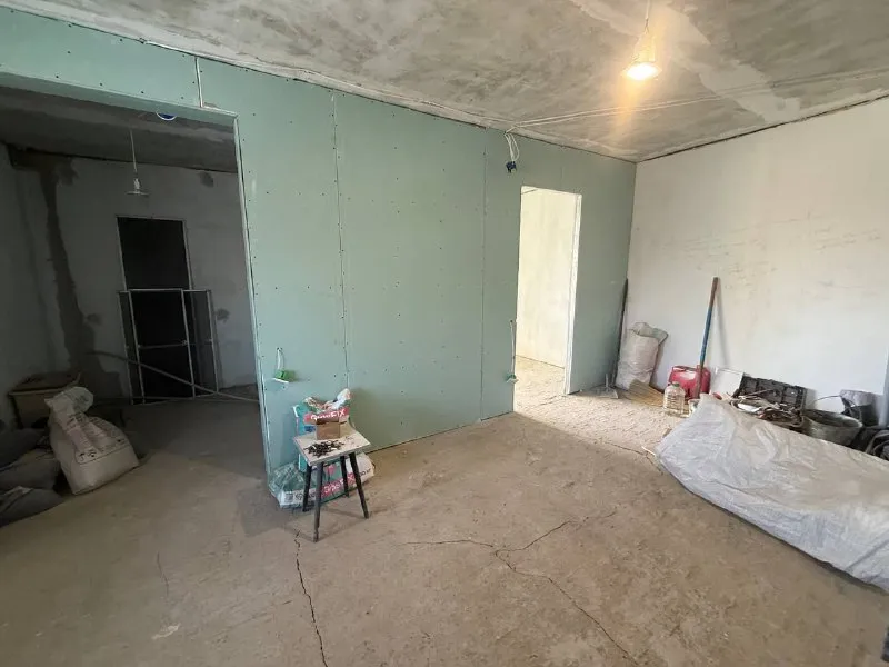 Продажа двухкомнатной квартиры 🌇донецк, ворошиловский район, ориентир: крытый рынок, ул. Челюскинцев 184📌 ✅квартира с видом на бульвар шевченко, крытый рынок 💦вода идет ! ✅чистовая отделка. ✅этаж 6/6 ✅дом кирпичный 🅿большая парковка ✅ площадь: 52 кв. М ❗️не упустите свой шанс! 💰стоимость данного объекта снижена 4.300.000 ₽, торг 📲☎️+79495059339 ан "город" 🛫подписаться  |  дать объявление 📲наш max - фотография - 7