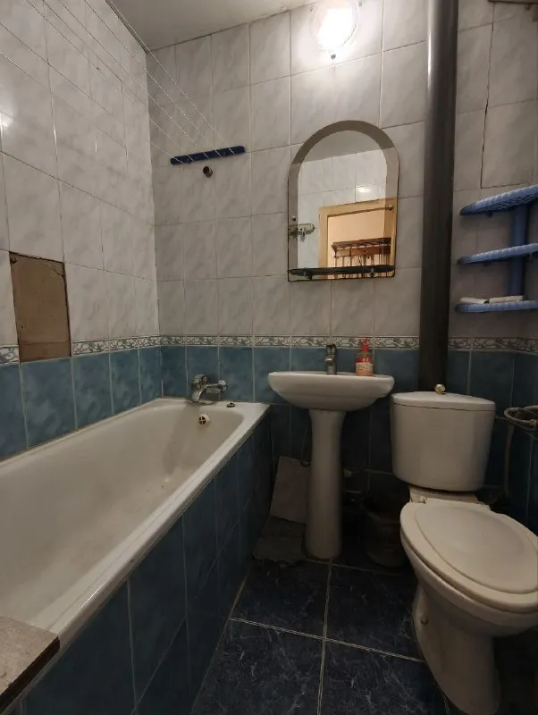 Продам двухкомнатную квартиру 🌇донецк, кировский район, семашко, район жкх📌 ✅в жилом состоянии. ✅комнаты большие и просторные. ✅чистая аккуратная. 📑документы готовы. ✅4 этаж/ 4эт. Вода по графику. ✅окна мп, трубы поменяны. ☎️+7(949) 36-77-907 📲☎️+7(900) 257-11-66 татьяна 🛫подписаться  |  дать объявление 📲наш max - фотография - 8