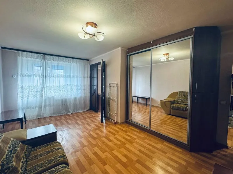 Продажа квартиры в центре калининского района улица краснофлотская. Документы готовы ! ☎️ +79495059339 стройте свое пространство с агентством недвижимости город. Вы мечтаете - мы реализовываем💫 документы 📃 🇷🇺 рф собственник на сделке. Продается 1я квартира в идеальном состоянии 34 квадратных метров. Этаж 5/5ти 📍калининский район парк гулливер - ул. Краснофлотская 68. Мебель, техника - остается в квартире. ✔️чисто, уютно, тепло, вода 💦 доходит - колонка автомат. ✔️чистый подъезд ✔️рядом с домом (больница, магазины, парковая зона, транспортная развязка в любую точку города 🌆, салоны красоты, кафе и т. Д). Цена: 2.750.000 рублей. ☎️ +79495138558 ☎️ +79495059339 - фотография - 1