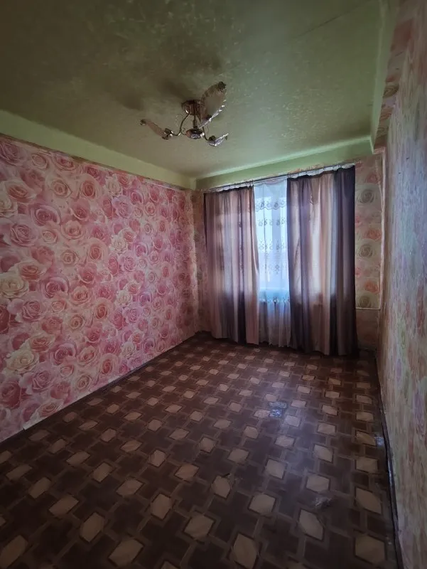 Продам 2-х комнатную квартиру в харцызске (черёмушки). Отдам, как на фото (с кондиционером, холодильником, мебелью) за 2.5 🍋 (реальному покупателю торг). Тел. +79493559456, +79148730548 (max, telegram) ▪️ недвижимость большого харцызска 👈 подписаться ▪️ разместить объявление ▪️ обсудить - фотография - 5