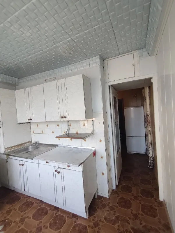 Продам 2-х комнатную квартиру в харцызске (черёмушки). Отдам, как на фото (с кондиционером, холодильником, мебелью) за 2.5 🍋 (реальному покупателю торг). Тел. +79493559456, +79148730548 (max, telegram) ▪️ недвижимость большого харцызска 👈 подписаться ▪️ разместить объявление ▪️ обсудить - фотография - 6