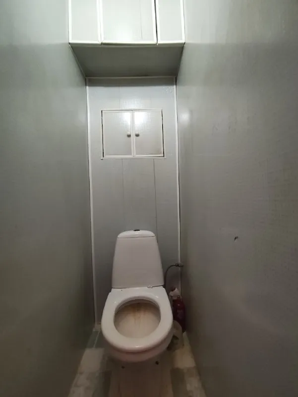 Продам 2-х комнатную квартиру в харцызске (черёмушки). Отдам, как на фото (с кондиционером, холодильником, мебелью) за 2.5 🍋 (реальному покупателю торг). Тел. +79493559456, +79148730548 (max, telegram) ▪️ недвижимость большого харцызска 👈 подписаться ▪️ разместить объявление ▪️ обсудить - фотография - 8