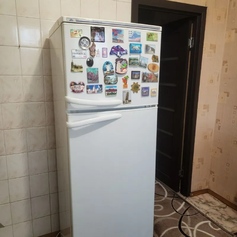 Сдаётся 2х комнатная квартира 🌇в горняцкой районе города макеевки (микрорайон октябрьский). 📌 ✅аренда от собственника❗️ ✅этаж 1/9. ✅в квартире есть вся необходимая мебель и бытовая техника для комфортного проживания. 💧вода по графику. 📍рядом остановка общественного транспорта. Предпочтение семейной паре. 💰цена 25.000 рублей + к/у. + залоговая сумма 📲☎️+7(928)610-09-25 собственник подписаться | 📩дать объявление 📲наш max - фотография - 8