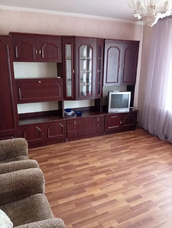 Аренда! Шахтерская площадь! Сдам 1к квартиру. Этажность 10/16ти, шахтерская площадь, очень удобная транспортная развязка, крупногабаритная, вода идёт отлично, вся бытовая техника! Цена 20,000р + коммуналка, залог! Не военных, паре или одному(одной). +79493268382 виктория ан *ок. Риэлтор* - фотография - 1