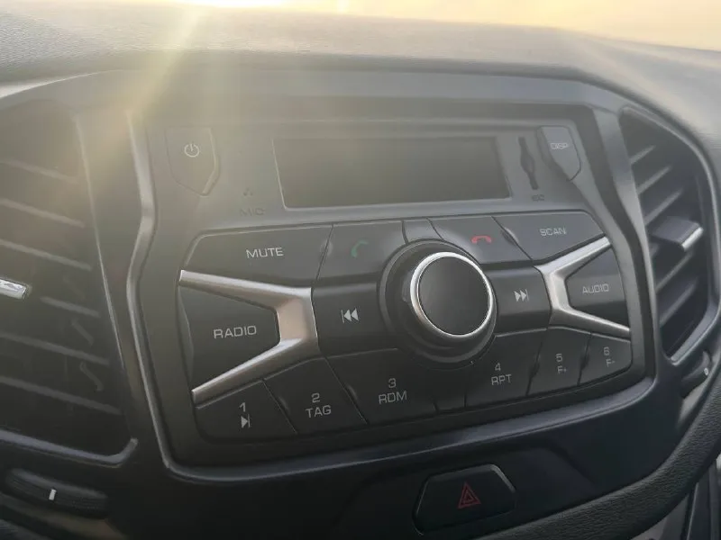 🏁в продаже lada vesta год выпуска: 2021 пробег на табло: 135 000 км птс: электронный, юр. чистый двигатель: 1.6 бензин трансмиссия: cvt vin: xtagfl440ny595812 цена: 690 000 новая цена: 680 000 руб. 📞 + 7 (928) 113-61-61 адрес: г. ростов-на-дону, тц «сиверс», пр. сиверса, 23 – как нас найти способы оплаты: — наличные; — кредит (20 банков); — безнал без ндс; — обмен на ваш авто. больше подробностей об авто и способах оплаты узнавайте у менеджера @autozaorndbot ________________ смотрите все авто в наличии – https://autozao. ru/ 🗺️ присоединяйтесь к авто зао в других городах: — москва — краснодар — екатеринбург - фотография - 6