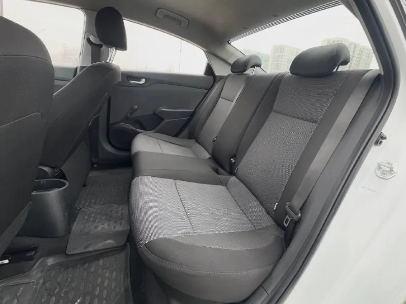 🏁в продаже hyundai solaris год выпуска: 2020 пробег на табло: 167 000 км птс: электронный, юр. чистый двигатель: 1.4 бензин трансмиссия: ат vin: z94k241bbmr251804 цена: 790 000 новая цена: 780 000 руб. 📞 + 7 (928) 113-61-61 адрес: г. ростов-на-дону, тц «сиверс», пр. сиверса, 23 – как нас найти способы оплаты: — наличные; — кредит (20 банков); — безнал без ндс; — обмен на ваш авто. больше подробностей об авто и способах оплаты узнавайте у менеджера @autozaorndbot __________________ смотрите все авто в наличии – https://autozao. ru/ 🗺️ присоединяйтесь к авто зао в других городах: — москва — краснодар — екатеринбург - фотография - 6