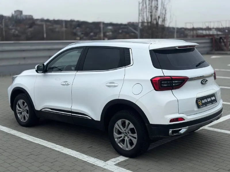 🏁в продаже chery tiggo 4 pro год выпуска: 2023 пробег на табло: 69 000 км птс: электронный, юр. чистый двигатель: 1.5 бензин трансмиссия: cvt vin: lvvdb21b1pd977048 цена: 1 120 000 новая цена: 1 100 000 руб. 📞 + 7 (928) 113-61-61 адрес: г. ростов-на-дону, тц «сиверс», пр. сиверса, 23 – как нас найти способы оплаты: — наличные; — кредит (20 банков); — безнал без ндс; — обмен на ваш авто. больше подробностей об авто и способах оплаты узнавайте у менеджера в @autozaorndbot __________________ смотрите все авто в наличии – https://autozao. ru/ 🗺️ присоединяйтесь к авто зао в других городах: — москва — краснодар — екатеринбург - фотография - 4