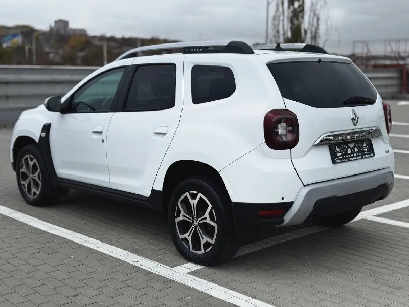 🏁в продаже renault duster комплектация: style год выпуска: 2021 пробег на табло: 64 000 км птс: электронный, юр. чистый двигатель: 1.3 бензин трансмиссия: cvt vin: x7lhsrp3968539041 цена: 1 290 000 новая цена: 1 280 000 руб. 📞 + 7 (928) 113-61-61 адрес: г. ростов-на-дону, тц «сиверс», пр. сиверса, 23 – как нас найти способы оплаты: — наличные; — кредит (20 банков); — безнал без ндс; — обмен на ваш авто. больше подробностей об авто и способах оплаты узнавайте у менеджера @autozaorndbot _______________ смотрите все авто в наличии – https://autozao. ru/ 🗺️ присоединяйтесь к авто зао в других городах: — москва — краснодар — екатеринбург - фотография - 4