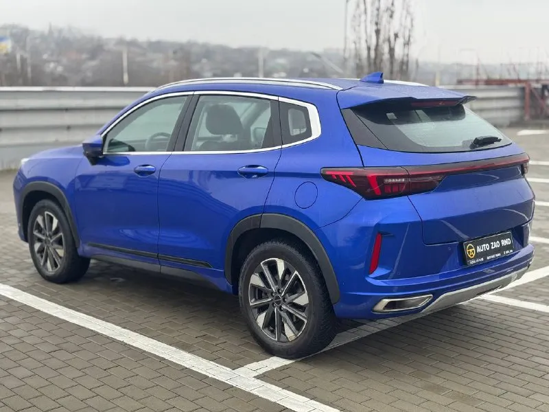 🏁в продаже exeed lx год выпуска: 2023 пробег на табло: 56 000 км птс: электронный, юр. чистый двигатель: 1.5 бензин трансмиссия: cvt vin: lvtdb21b8pe904262 цена: 1 480 000 руб. 📞 + 7 (863)209-79-25 адрес: г. ростов-на-дону, тц «сиверс», пр. сиверса, 23 – как нас найти способы оплаты: — наличные; — кредит (20 банков); — безнал без ндс; — обмен на ваш авто. больше подробностей об авто и способах оплаты узнавайте у менеджера в @autozaorndbot __________________ смотрите все авто в наличии – https://autozao. ru/ 🗺️ присоединяйтесь к авто зао в других городах: — москва — краснодар — екатеринбург - фотография - 4