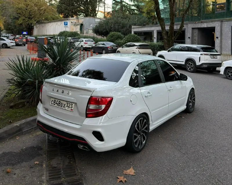 Продажа,2020 год до санкционная, отличном состоянии, выхлоп лада спорт, два этажа линзы, ресивер икс... - фотография