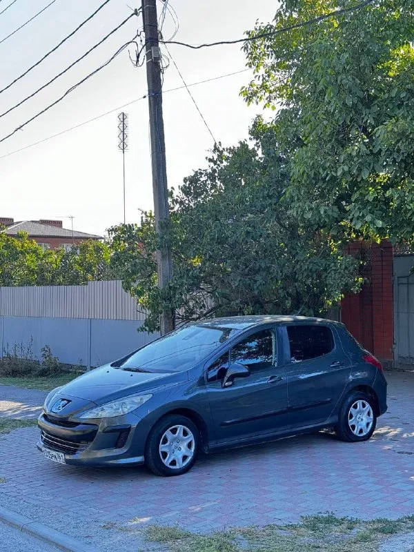 Пежо 308 техника в отличном состоянии по кузову есть окрасы салон ухоженный и приятный кондер работа... - фотография