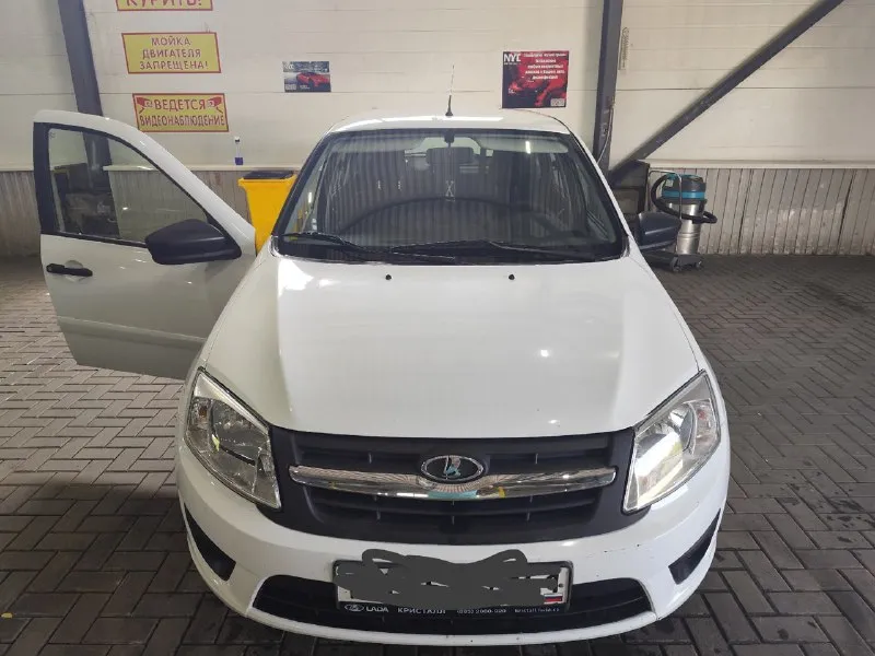 Лада гранта 2016 год на автомате пробег 38000 2 хозяина 670000 торг контакты: 89885679982 александра... - фотография