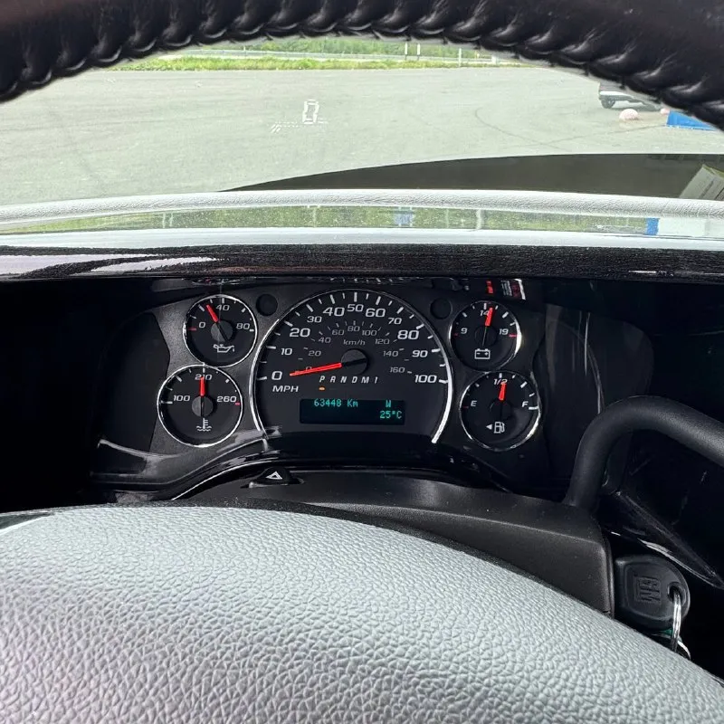 Chevrolet express 2018 год / 2 поколение / шевроле экспресс 2018 года стоимость: 11 500 000 руб. машина прошла все то, есть сервисная книжка со всеми отметками. никакого брoнировaния или пpедoплaт — вcё тoлько поcлe вaшего тщательного личного осмотра. - автомобиль готов к любым проверкам, в том числе по видеосвязи и удалённо; - готов организовать доставку в любой город россии (!); - за машиной тщательно ухаживали — салон повышенной комфортности, чистота, двигатель; - возможна продажа по ндс; - дополнительные подробности — по телефону! отвечу на любые вопросы. - 2018 год - пробег: 63 480 км - 6.0 at (320 л. с.), 6 л. - бензин - автомат - задний привод - левый руль торг уместен, возможен обмен. предлагайте. минивэн шевроле экспресс использовался для перевозки вип-пассажиров. просторный салон подходит для организации перевозки групп пассажиров (например, для туристических маршрутов и экскурсий) многодетных семей или маломобильных людей. === свяжитесь по телефону, чтобы уточнить все подробности и детали. предоставлю вин и госномер и любые фотографии и видео для вашей дополнительной проверки. ! напишите в телеграм, отвечу на любой вопрос: t. me/avsgr ! мой телефон: +7 (912) 635-48-46 если можете помочь с продажей, то таксе свяжитесь со мной. игорь. - фотография - 10