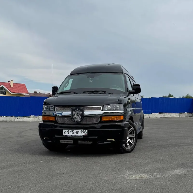 Chevrolet express 2018 год / 2 поколение / шевроле экспресс 2018 года стоимость: 11 500 000 руб. машина прошла все то, есть сервисная книжка со всеми отметками. никакого брoнировaния или пpедoплaт — вcё тoлько поcлe вaшего тщательного личного осмотра. - автомобиль готов к любым проверкам, в том числе по видеосвязи и удалённо; - готов организовать доставку в любой город россии (!); - за машиной тщательно ухаживали — салон повышенной комфортности, чистота, двигатель; - возможна продажа по ндс; - дополнительные подробности — по телефону! отвечу на любые вопросы. - 2018 год - пробег: 63 480 км - 6.0 at (320 л. с.), 6 л. - бензин - автомат - задний привод - левый руль торг уместен, возможен обмен. предлагайте. минивэн шевроле экспресс использовался для перевозки вип-пассажиров. просторный салон подходит для организации перевозки групп пассажиров (например, для туристических маршрутов и экскурсий) многодетных семей или маломобильных людей. === свяжитесь по телефону, чтобы уточнить все подробности и детали. предоставлю вин и госномер и любые фотографии и видео для вашей дополнительной проверки. ! напишите в телеграм, отвечу на любой вопрос: t. me/avsgr ! мой телефон: +7 (912) 635-48-46 если можете помочь с продажей, то таксе свяжитесь со мной. игорь. - фотография - 2