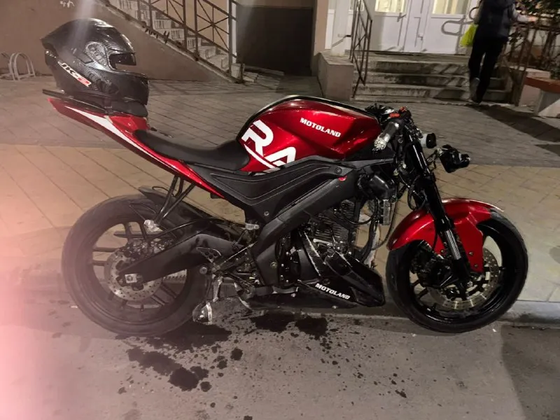 Мотоленд р1 300 кубов после падения, все четко работает, мотор новый, коробка новая, масло меняешься... - фотография