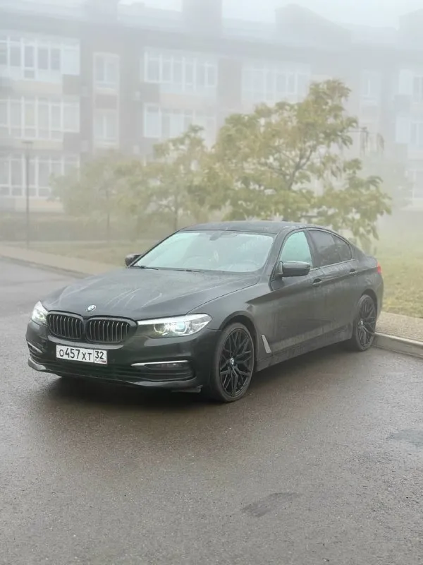 Цена 2.100 bmw g30 2019 года. полный привод. пробег 280.000 км автомобиль на полном уверенном ходу.... - фотография