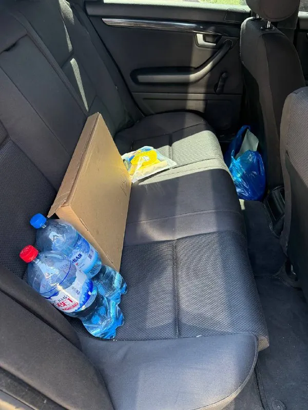 Продам ауди а4 2004 года 1.8вариатор была замена коробки летом, коробка с пробегом 70к от кабриолета (чеки все есть) новая резина, новая турбина, новый интеркуллер, мотор полностью капиталился и менялось все необходимое навесное генератор новый, радиатор печки новый, супорта обслужены, была замена поршней, направляющих и колодок на машине сделано все, что нужно, садись и езжай климат заправлен лобовое новое на фото стоит еще старое, потертое с документами полный порядок, штрафов, арестов нет, я собственник ходовая перебранная вся, ничего не стучит и не хрустит, надежная и комфортная машина цена 550 связь в лс или по телефону +7988-888-5905 - фотография - 2