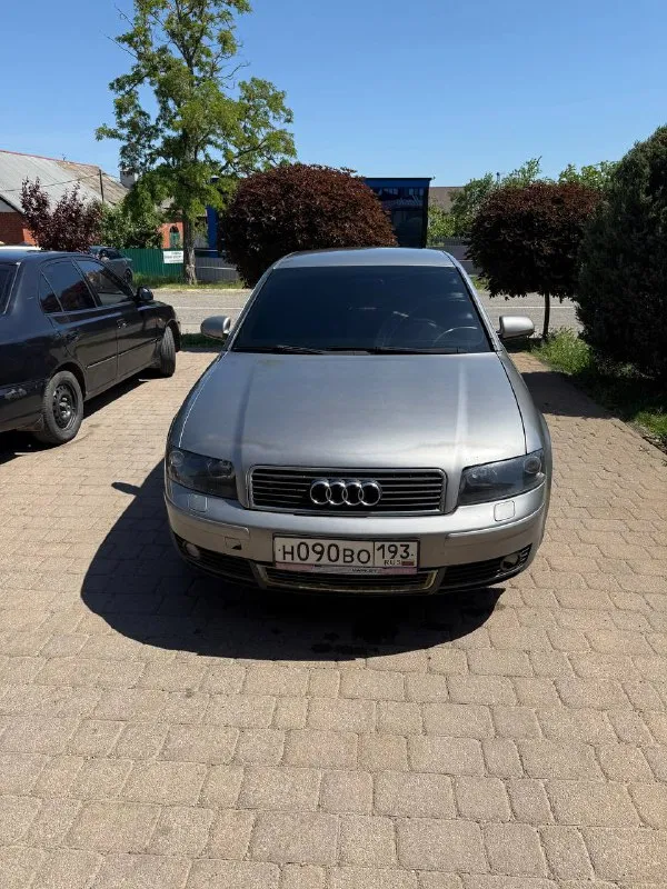 Продам ауди а4 2004 года 1.8вариатор была замена коробки летом, коробка с пробегом 70к от кабриолета (чеки все есть) новая резина, новая турбина, новый интеркуллер, мотор полностью капиталился и менялось все необходимое навесное генератор новый, радиатор печки новый, супорта обслужены, была замена поршней, направляющих и колодок на машине сделано все, что нужно, садись и езжай климат заправлен лобовое новое на фото стоит еще старое, потертое с документами полный порядок, штрафов, арестов нет, я собственник ходовая перебранная вся, ничего не стучит и не хрустит, надежная и комфортная машина цена 550 связь в лс или по телефону +7988-888-5905 - фотография - 8