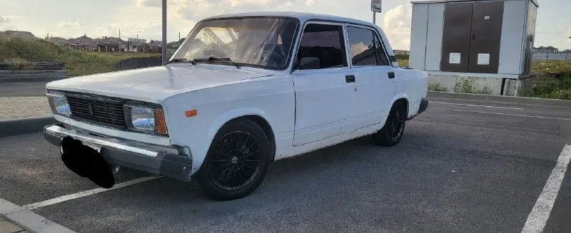 Продам ваз 2105 2009 техника норм кузов живой 110 цена торг контакты: https://vk. com/ilyas_570 - фотография