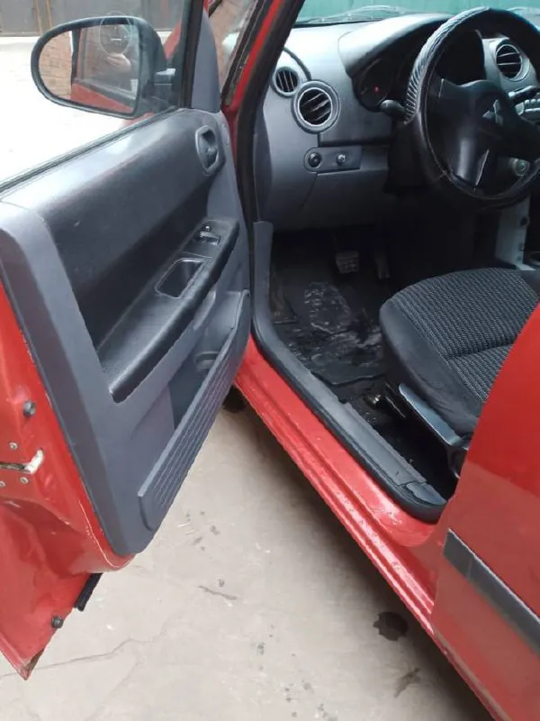 Mitsubishi colt 1.3 amt год: 2008 пробег: 268.000 км поколение: z30 (2002-2012) привод: передний мощность: 95 комплектация: invite автомобиль в отличном состоянии, комплектация с кондиционером, эсп, подогрев передних сидений, штатная магнитола, электро зеркала, обогрев зеркал и заднего стекла. двигатель работает как положено, коробка переключает плавно, подвески в норме, салон аккуратный, в подарок зимняя резина, документы в порядке цена: 450.000 (торг возможен) город: шахты / ростов-на дону номер телефона: +79381292944, +79884641462(вотсап телеграм) анжелика - фотография - 3