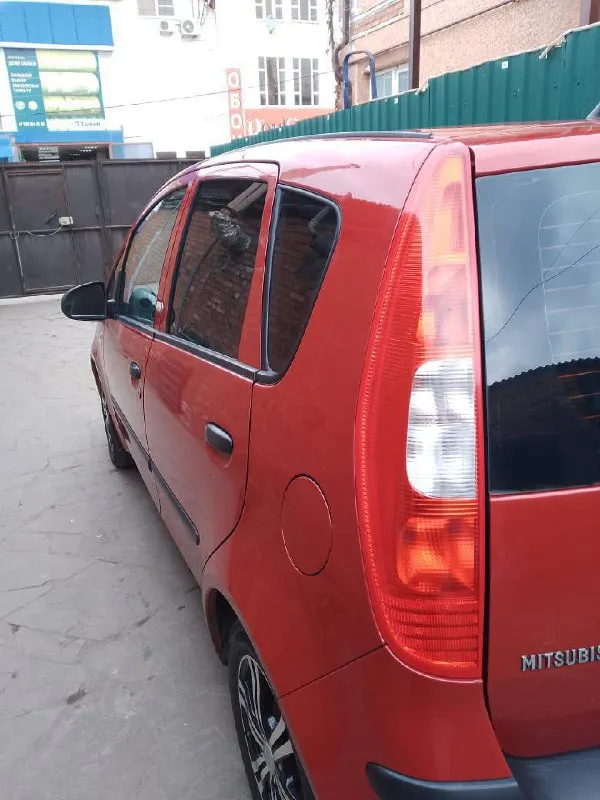 Mitsubishi colt 1.3 amt год: 2008 пробег: 268.000 км поколение: z30 (2002-2012) привод: передний мощность: 95 комплектация: invite автомобиль в отличном состоянии, комплектация с кондиционером, эсп, подогрев передних сидений, штатная магнитола, электро зеркала, обогрев зеркал и заднего стекла. двигатель работает как положено, коробка переключает плавно, подвески в норме, салон аккуратный, в подарок зимняя резина, документы в порядке цена: 450.000 (торг возможен) город: шахты / ростов-на дону номер телефона: +79381292944, +79884641462(вотсап телеграм) анжелика - фотография - 4