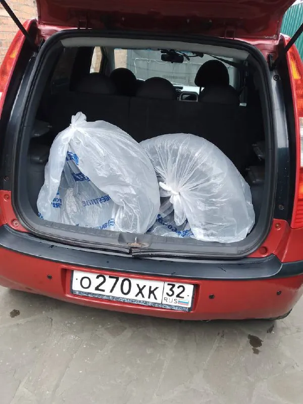 Mitsubishi colt 1.3 amt год: 2008 пробег: 268.000 км поколение: z30 (2002-2012) привод: передний мощность: 95 комплектация: invite автомобиль в отличном состоянии, комплектация с кондиционером, эсп, подогрев передних сидений, штатная магнитола, электро зеркала, обогрев зеркал и заднего стекла. двигатель работает как положено, коробка переключает плавно, подвески в норме, салон аккуратный, в подарок зимняя резина, документы в порядке цена: 450.000 (торг возможен) город: шахты / ростов-на дону номер телефона: +79381292944, +79884641462(вотсап телеграм) анжелика - фотография - 6