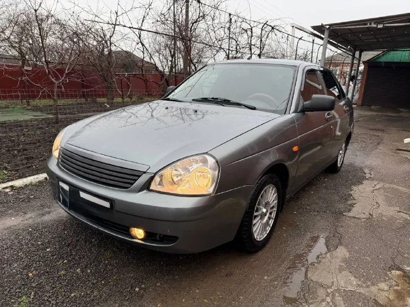 Приора в отличном состоянии, 2 хозяина, техничка отличная, кузов не гнилой, машина южная. с кондицио... - фотография