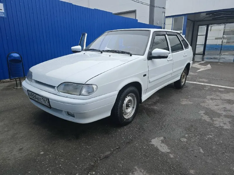 В продаже ваз 2114, 2010г. состояние очень хорошее, дно, пороги, стаканы, лонжероны целое. салон ком... - фотография