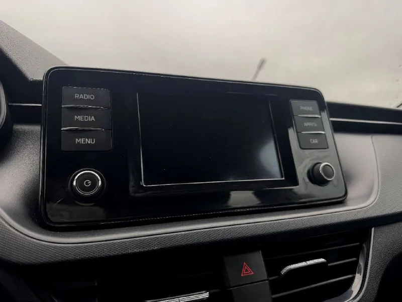 🏁в продаже skoda rapid год выпуска: 2021 пробег на табло: 115 000 км птс: электронный, юр. чистый двигатель: 1.6 бензин трансмиссия: аt vin: xw8ac2nh6mk136458 цена: 1 020 000 руб. 📞 + 7 (928) 113-61-61 адрес: г. ростов-на-дону, тц «сиверс», пр. сиверса, 23 – как нас найти способы оплаты: — наличные; — кредит (20 банков); — безнал без ндс; — обмен на ваш авто. больше подробностей об авто и способах оплаты узнавайте у менеджера в @autozaorndbot ________________ смотрите все авто в наличии – https://autozao. ru/ 🗺️ присоединяйтесь к авто зао в других городах: — москва — краснодар — екатеринбург - фотография - 8