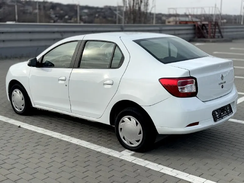 🏁в продаже renault logan год выпуска: 2021 пробег на табло: 79 000 км птс: электронный, юр. чистый двигатель: 1.6 бензин трансмиссия: мт vin: x7l4srlv468608470 цена: 560 000 новая цена: 550 000 руб. 📞 + 7 (928) 113-61-61 адрес: г. ростов-на-дону, тц «сиверс», пр. сиверса, 23 – как нас найти способы оплаты: — наличные; — кредит (20 банков); — безнал без ндс; — обмен на ваш авто. больше подробностей об авто и способах оплаты узнавайте у менеджера @autozaorndbot ________________ смотрите все авто в наличии – https://autozao. ru/ 🗺️ присоединяйтесь к авто зао в других городах: — москва — краснодар — екатеринбург - фотография - 3